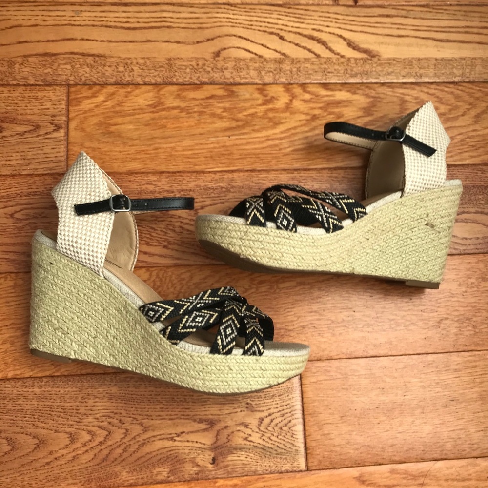 Lucky Brand Strap Wedge 6.5